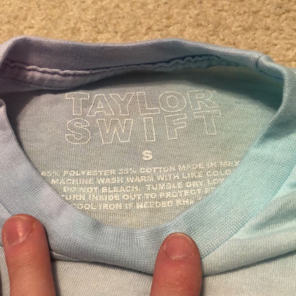 ❌ SOLD ❌ NEW Taylor Swift awesoME! crop top - Picture 4 of 4
